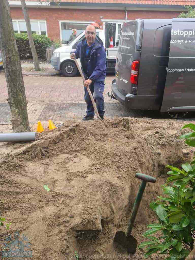 Riool ontstoppen Putten graven